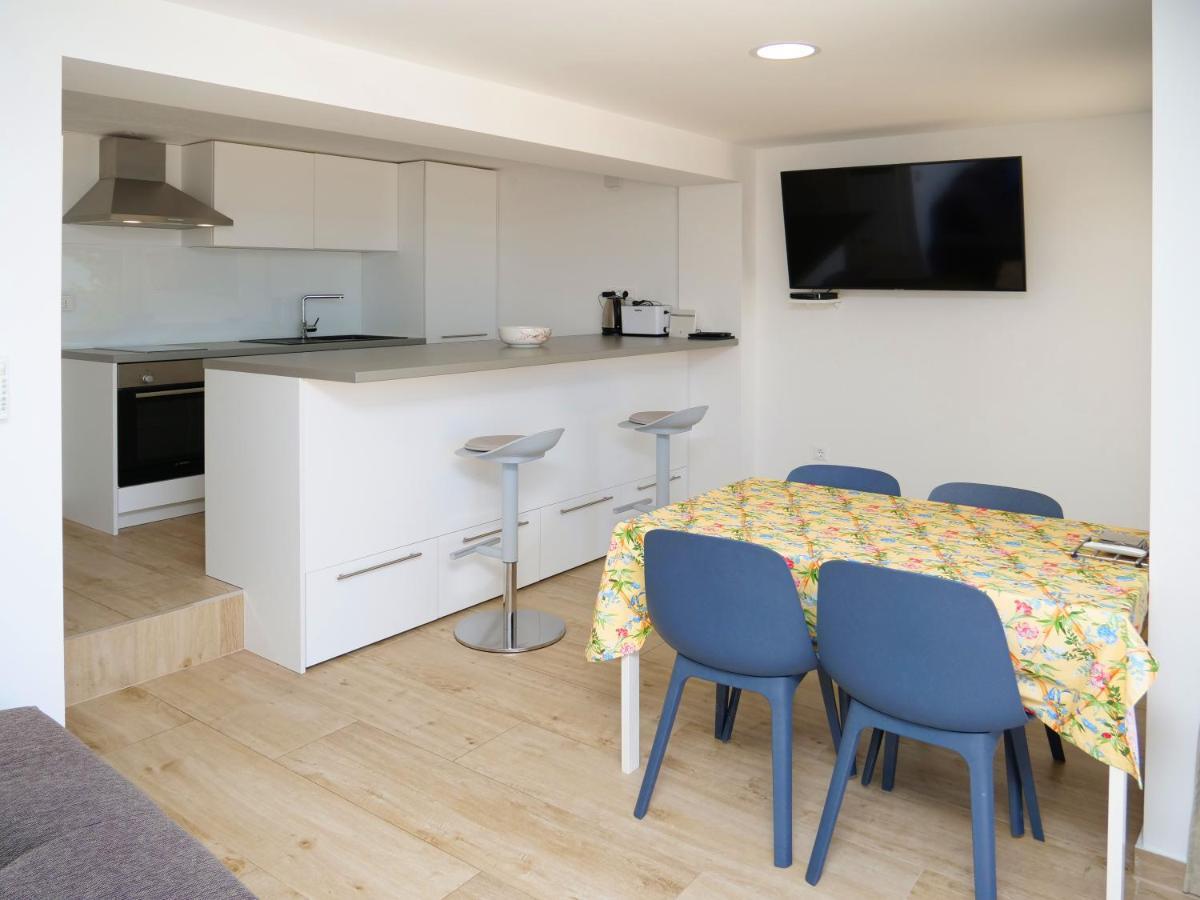 Apartmani Smilja Primošten Kültér fotó