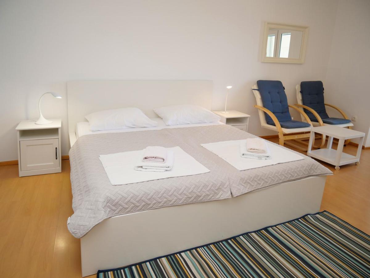 Apartmani Smilja Primošten Kültér fotó