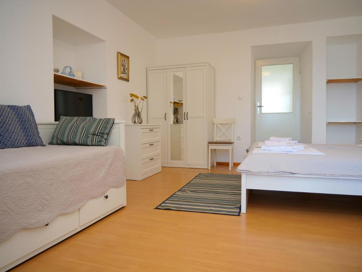 Apartmani Smilja Primošten Kültér fotó