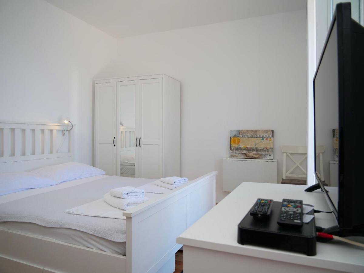 Apartmani Smilja Primošten Kültér fotó