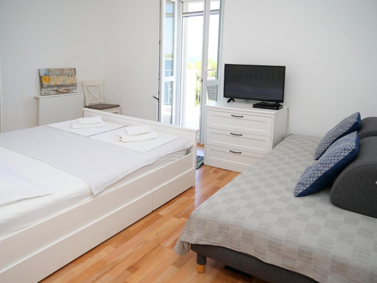 Apartmani Smilja Primošten Kültér fotó